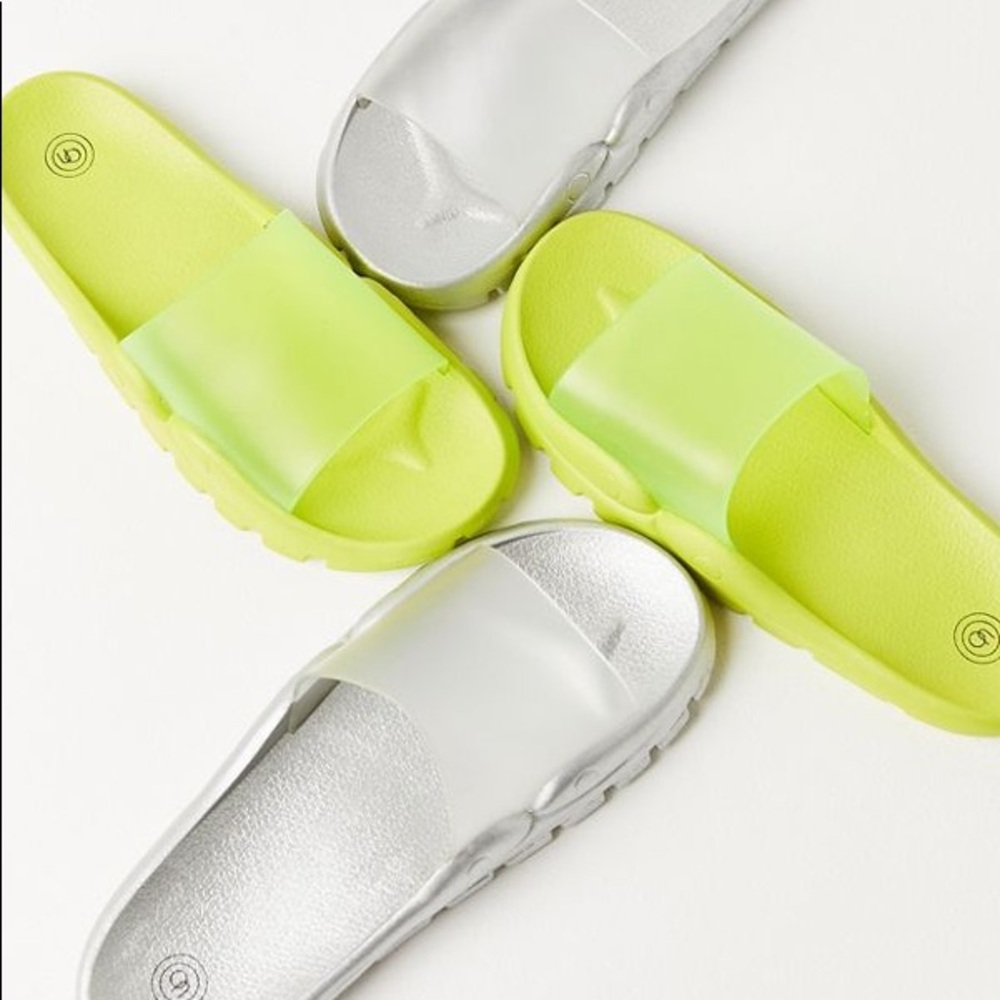 UO Skye Slide Sandals - Green Size 8 - Picture 3 of 3